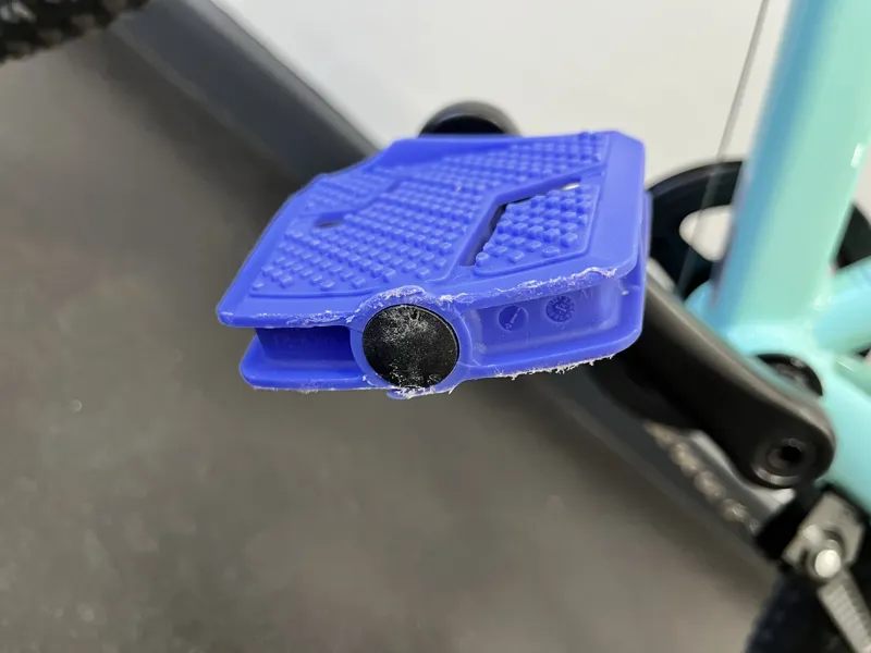 EX DISPLAY Trek Precaliber 24 Inch Suspension 8 Speed Kids Bike 2023 in Aloha Green-3